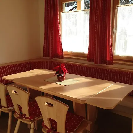 Appartamento Haus Cornel